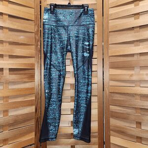 Under Armour Black Teal Green HeatGear Compression Capris Women M Mesh Running